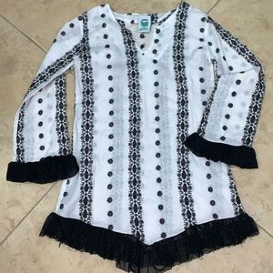 Pickle Juice: Black & White Long Sleeve, Size 6X Kids, Brand New